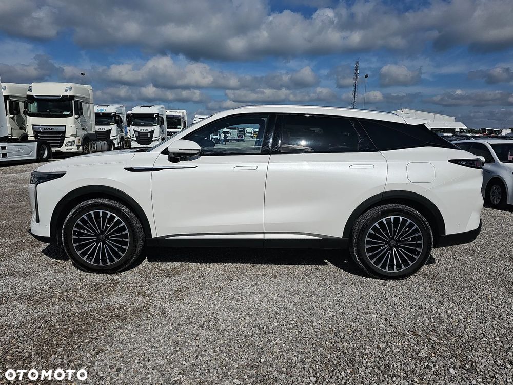Omoda 9 1.5 Super Hybrid Exclusive AWD - 8