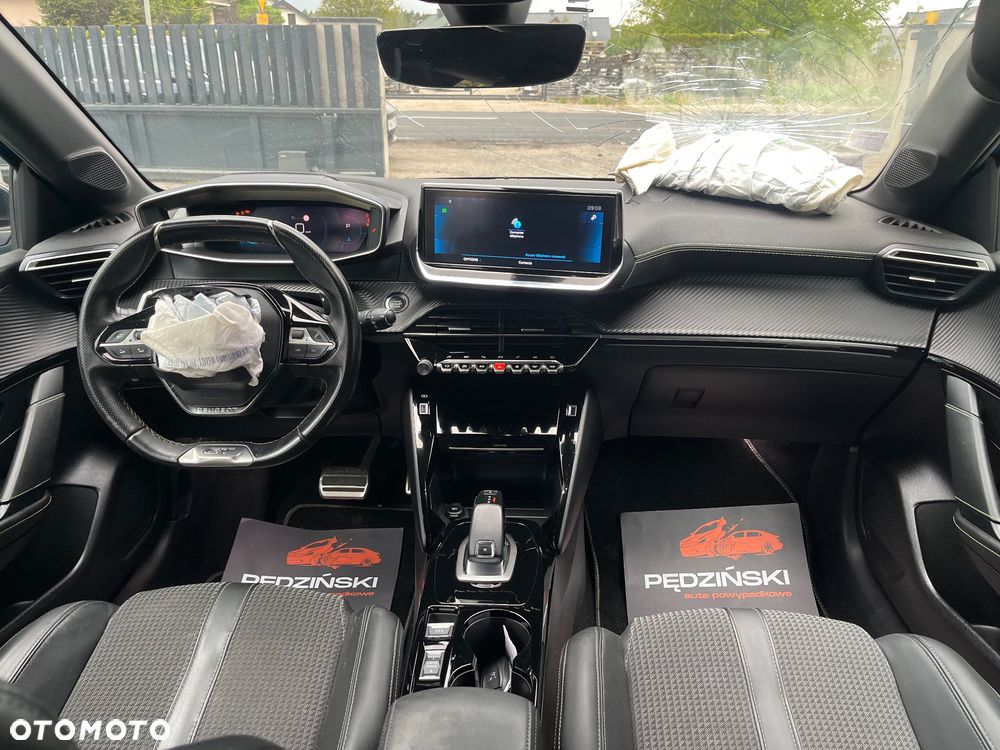 Peugeot 208 PureTech 100 EAT8 GT Pack - 11