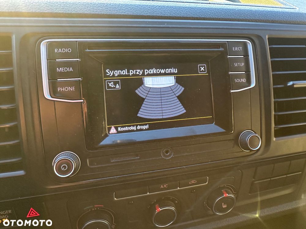 Volkswagen Transporter - 4