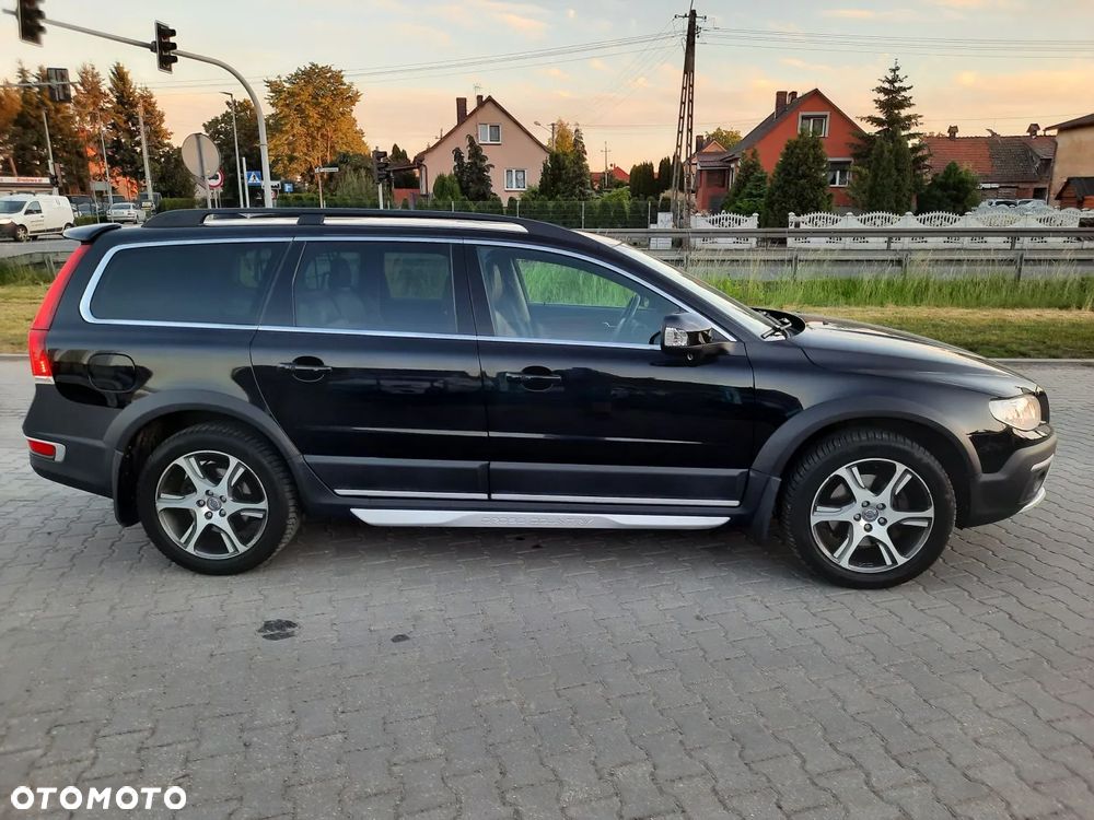 Volvo XC 70 D5 AWD Geartronic Summum - 5