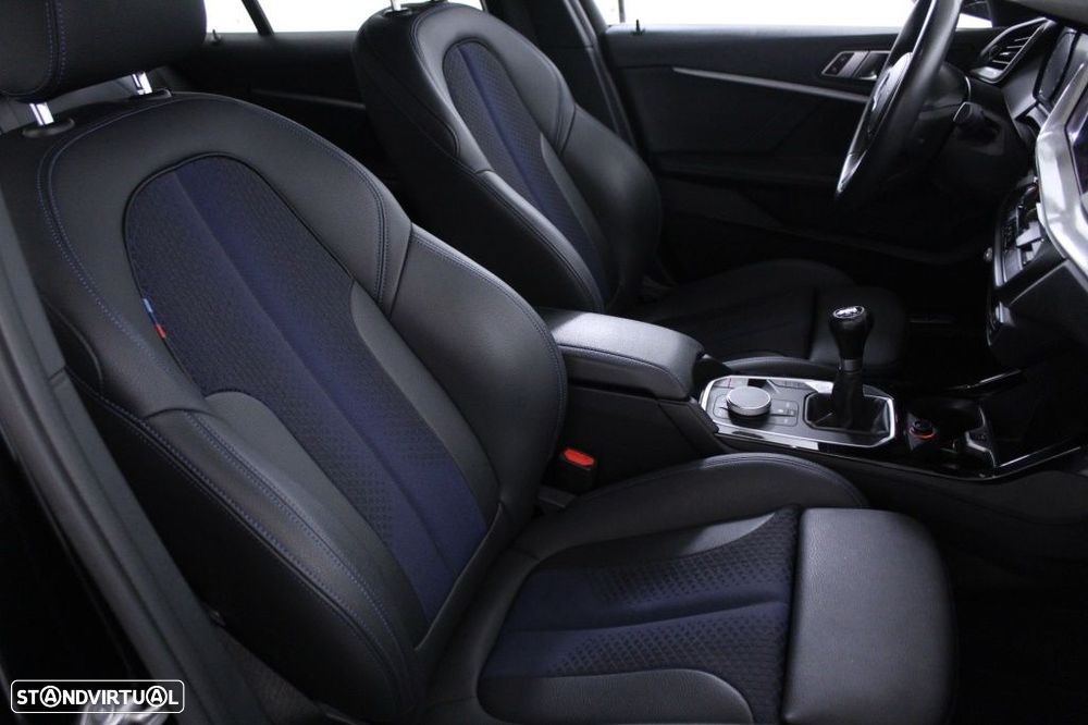 BMW 116 d Pack Desportivo M - 14