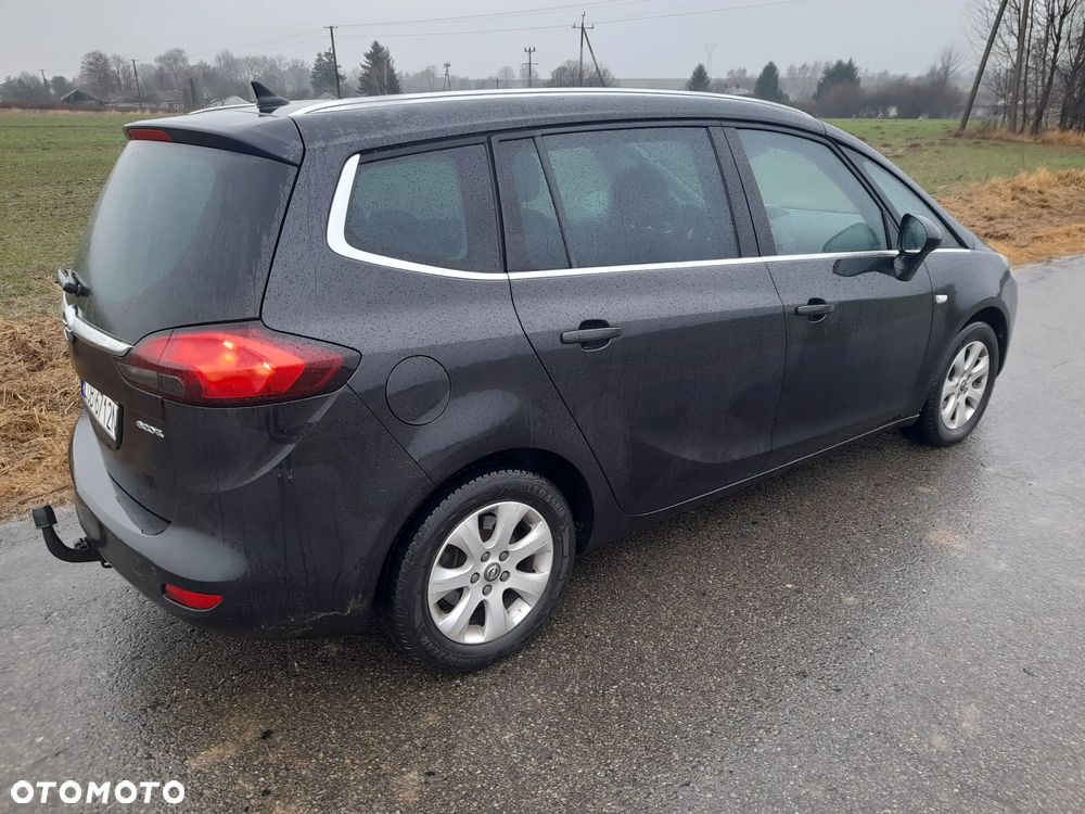 Opel Zafira - 2