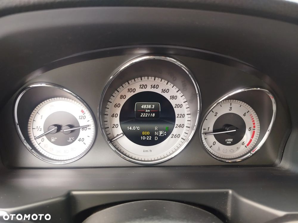 Mercedes-Benz GLK 220 CDI DPF 4Matic BlueEFFICIENCY 7G-TRONIC SPORT EDITION - 22