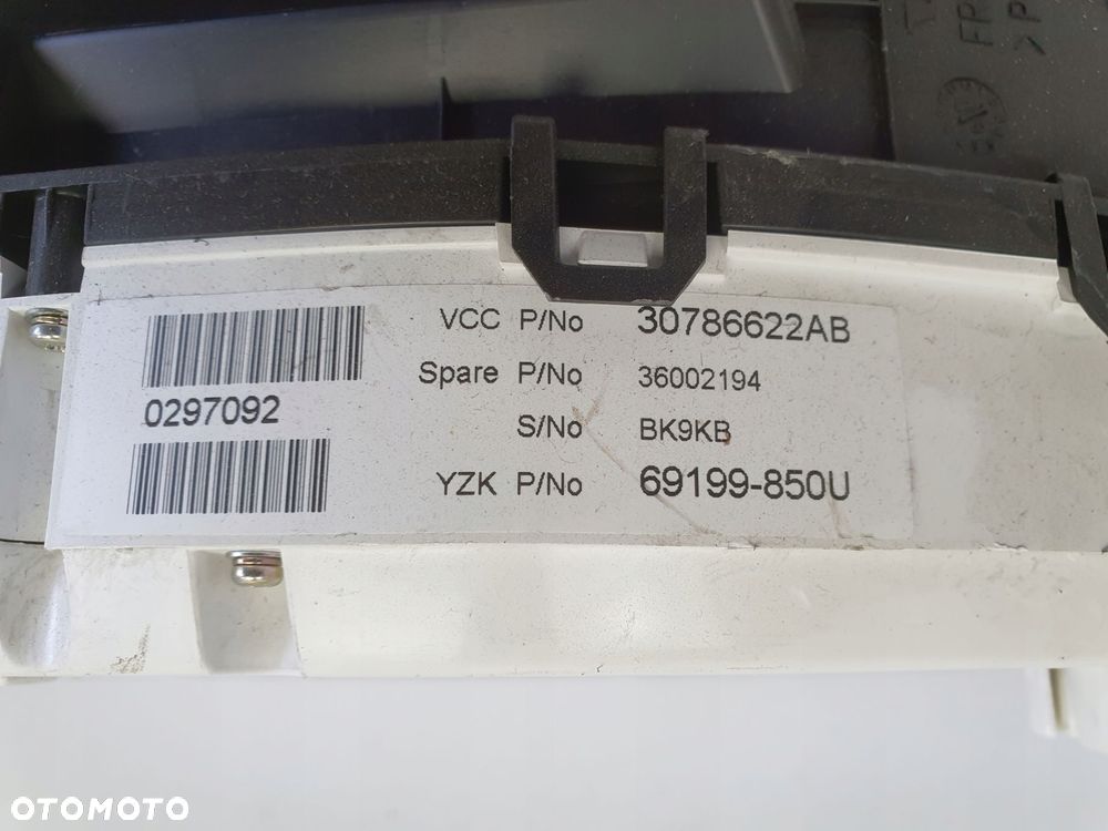 Volvo S80 II V70 III XC70 II 2.5 T turbo LICZNIK ZEGARY Europa 30786622AB - 5