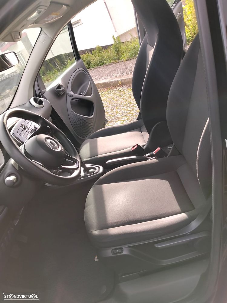 Smart ForFour EQ pulse - 15
