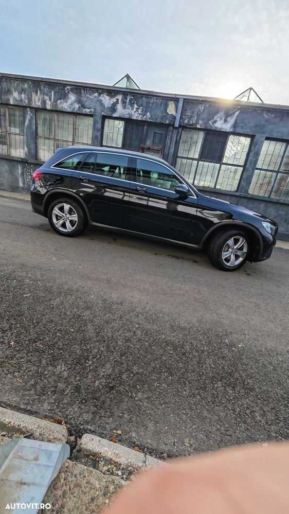 Mercedes-Benz GLC 220 d 4Matic 9G-TRONIC - 3