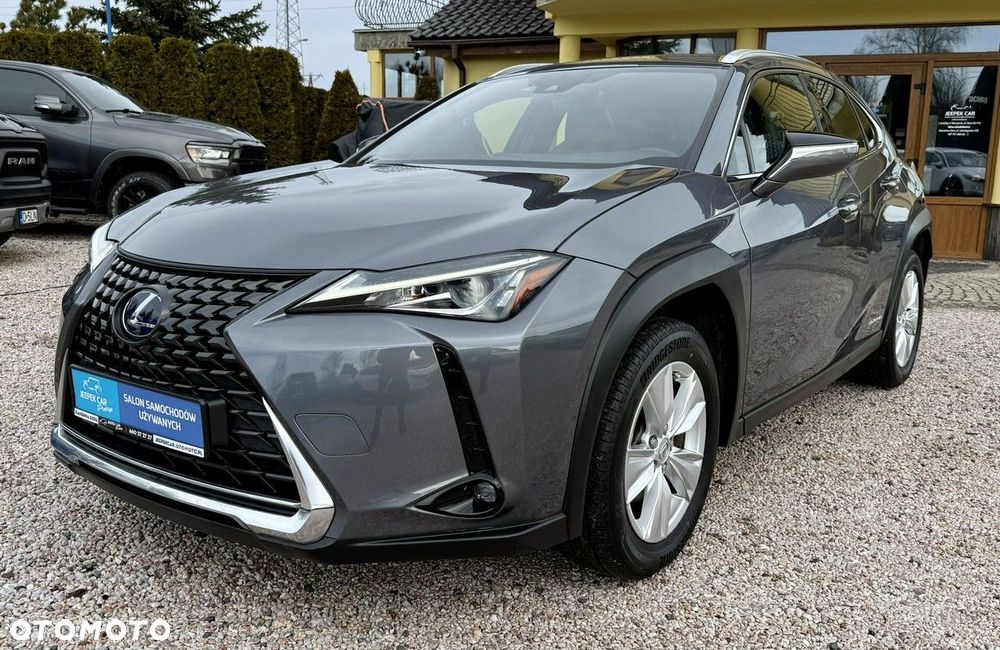 Lexus UX
