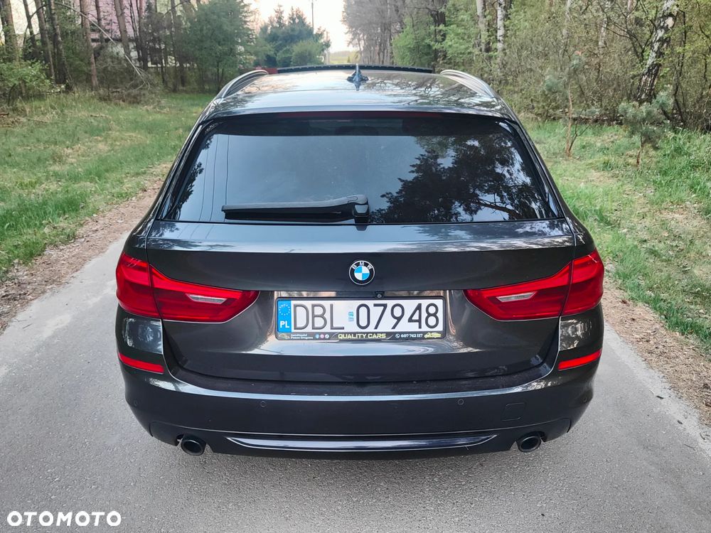 BMW Seria 5 520d Sport Line - 6
