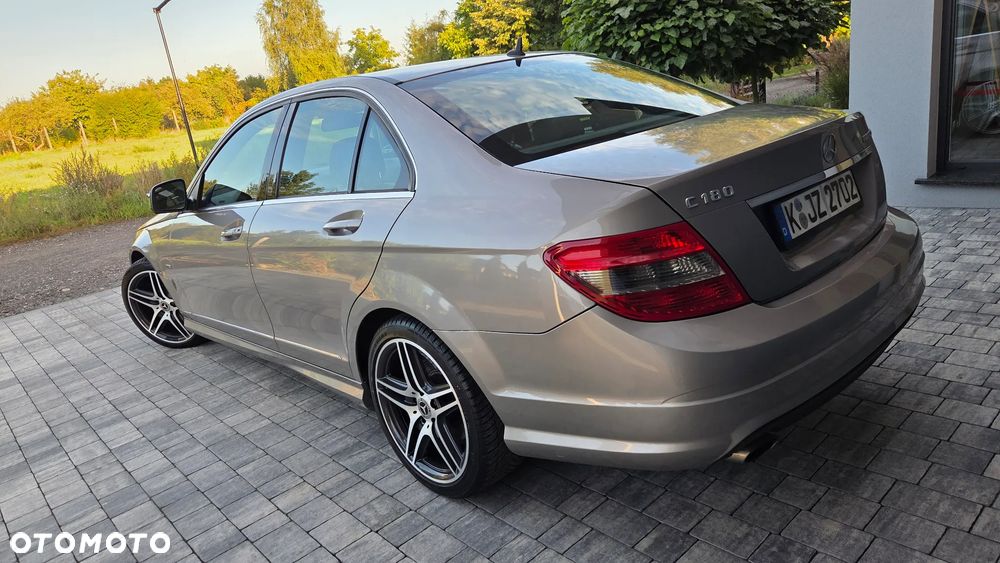 Mercedes-Benz Klasa C - 23