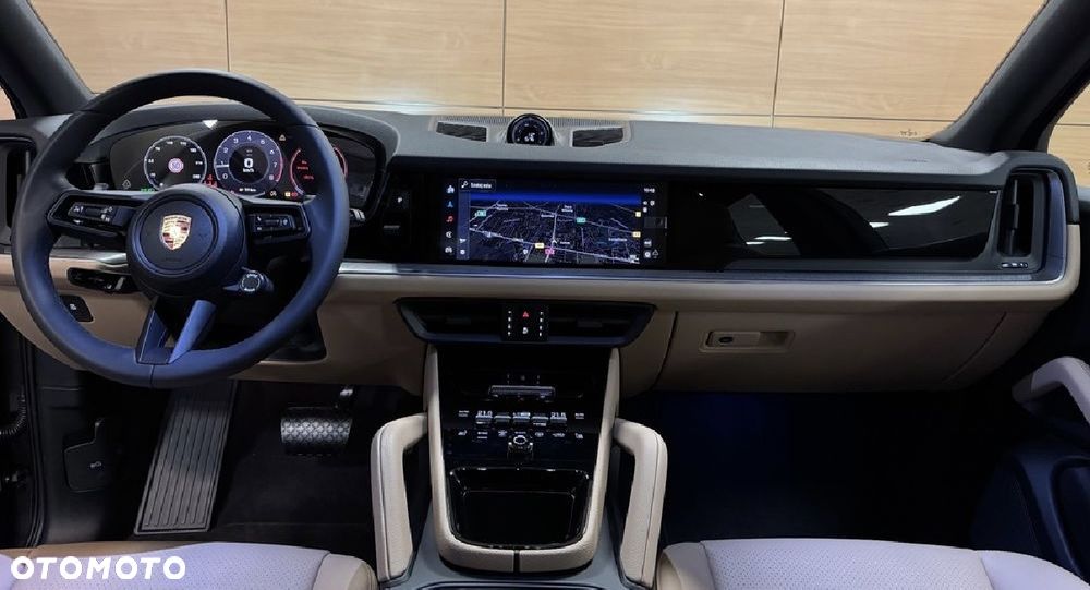 Porsche Cayenne Standard - 17