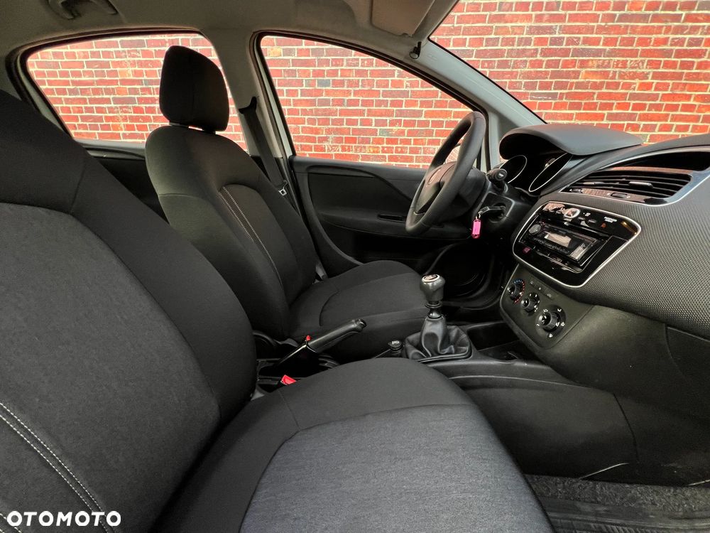 Fiat Punto 1.4 Easy S&S - 14