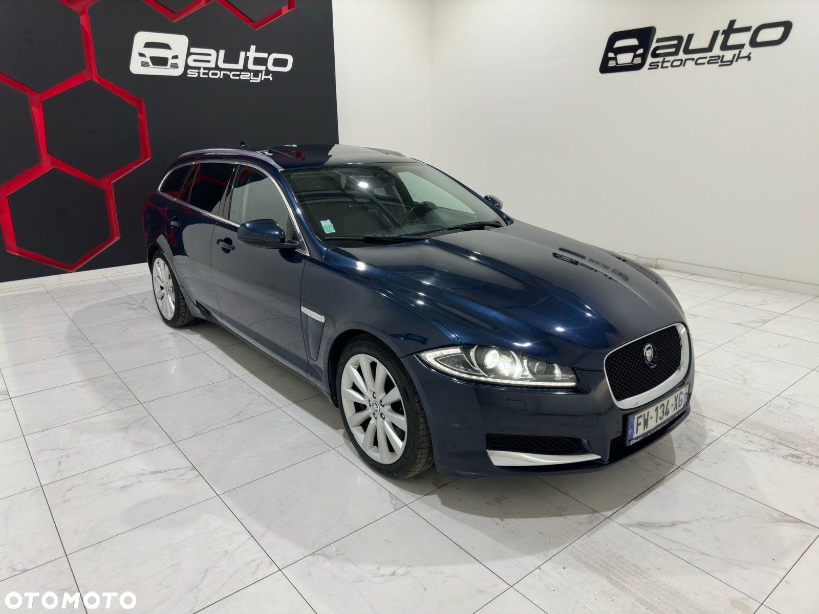 Jaguar XF - 14