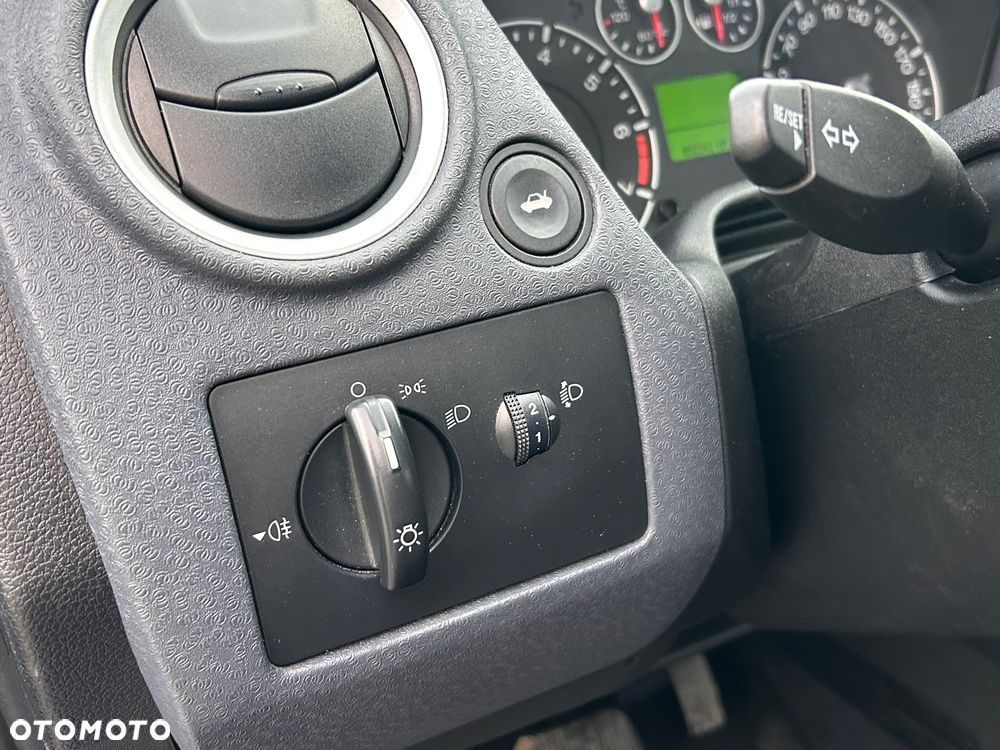 Ford Fusion 1.4 Durashift-EST Ambiente - 17