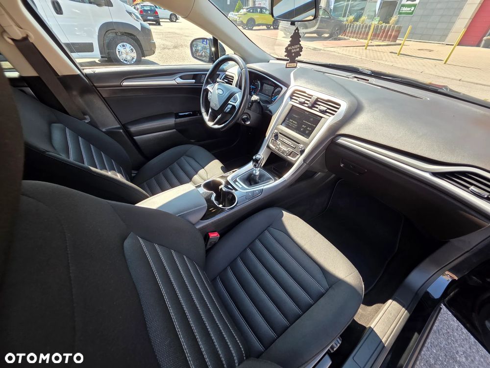 Ford Mondeo - 23