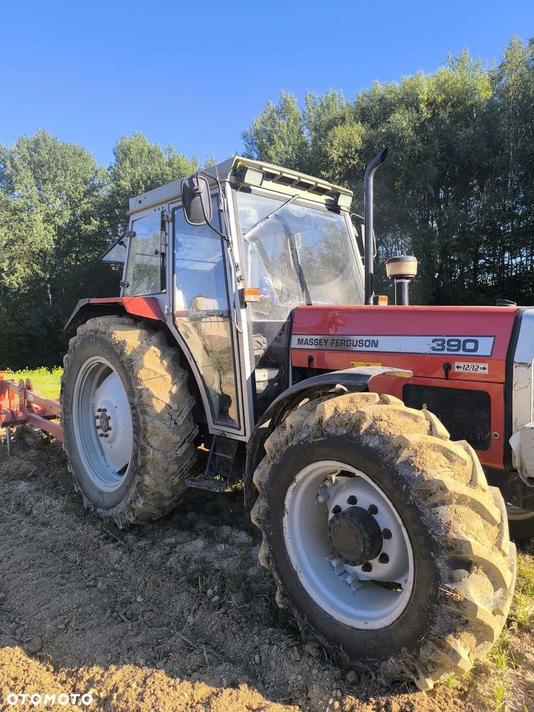Massey Ferguson 390 - 8