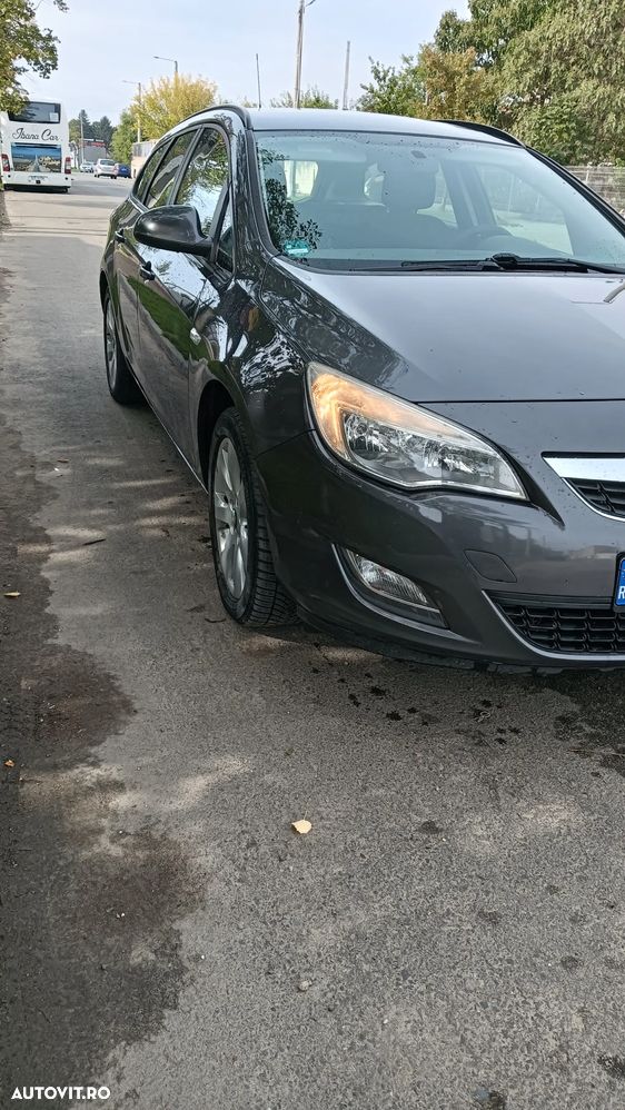 Opel Astra 2.0 CDTI DPF Sports Tourer - 3