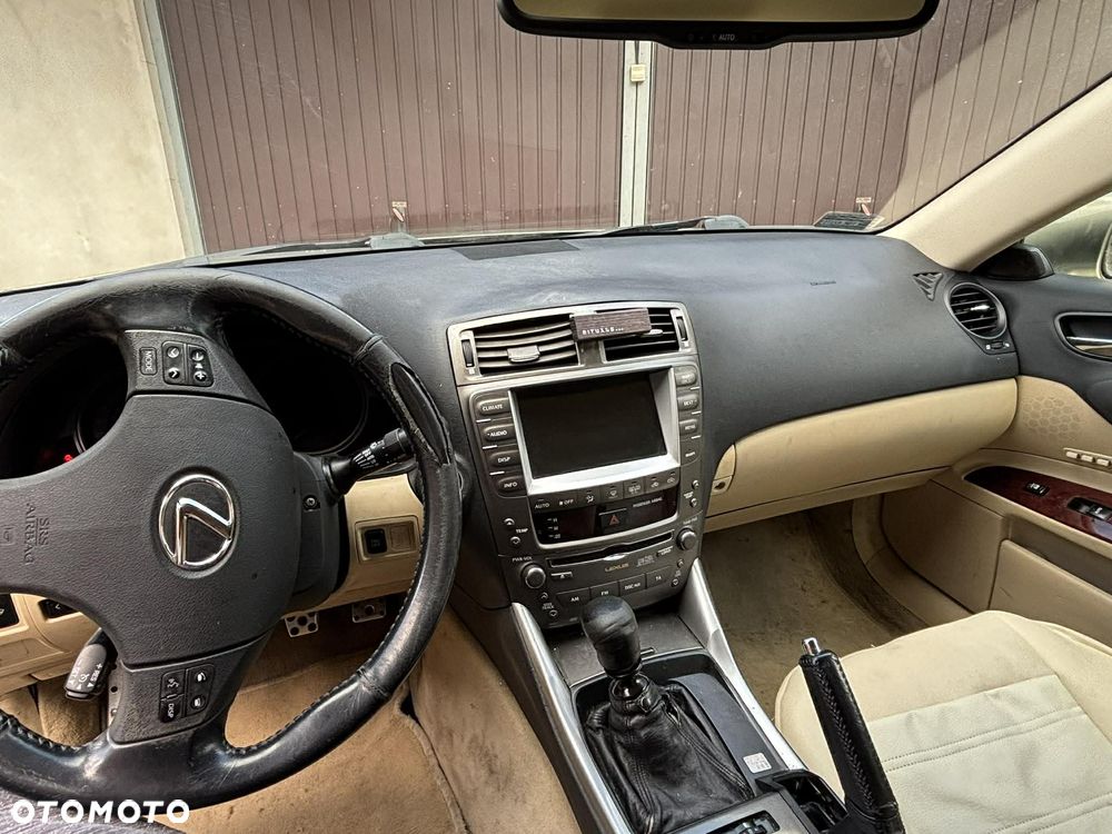 Lexus IS 220 D Elegance - 8