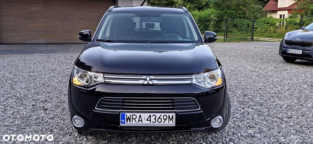 Mitsubishi Outlander 2.0 4WD Plus - 12