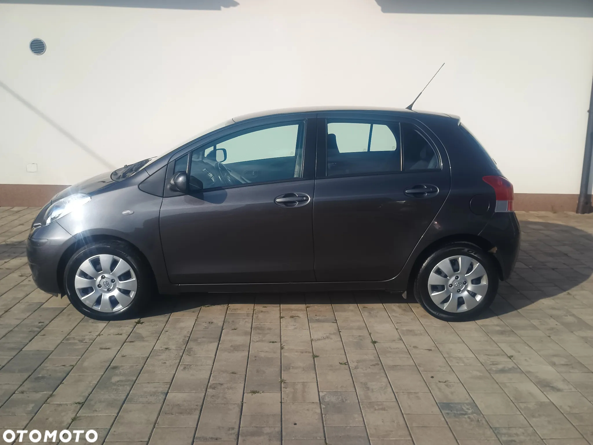 Toyota Yaris 1.33 VVT-i Cool - 8