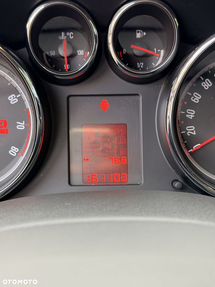 Opel Astra 1.4 - 11