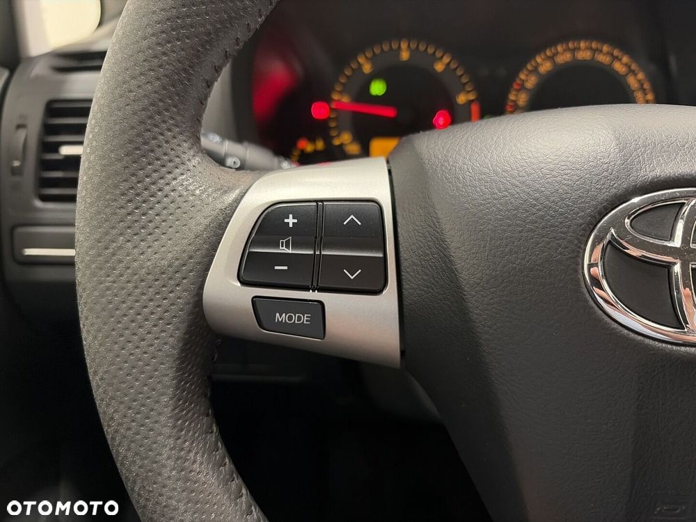 Toyota Auris 1.4 D-4D Luna - 14