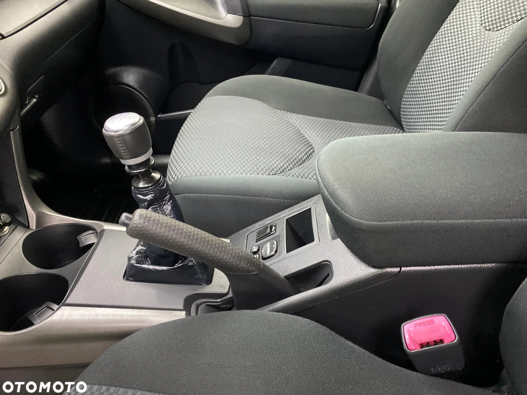 Toyota RAV4 2.2 D-4D 4x4 Edition S - 11