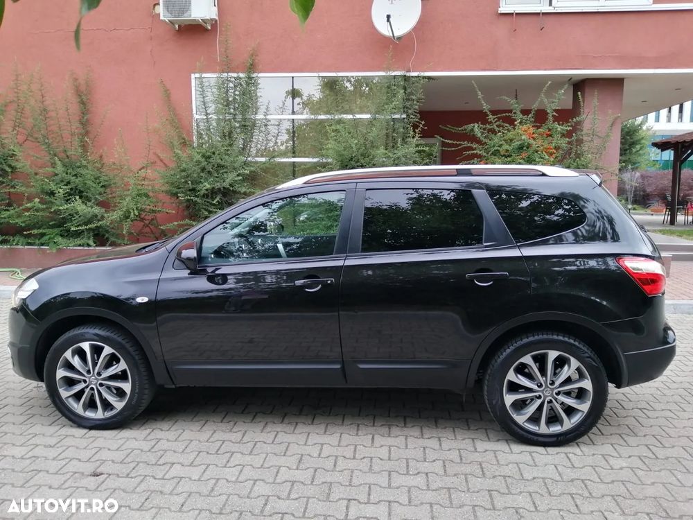 Nissan Qashqai+2 - 12