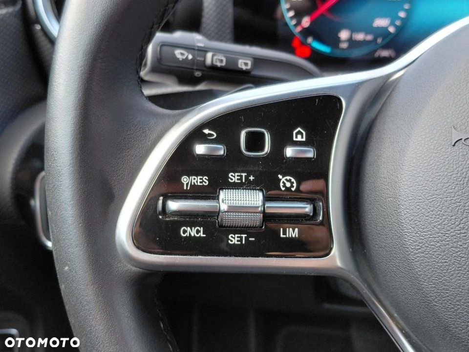 Mercedes-Benz CLA - 21