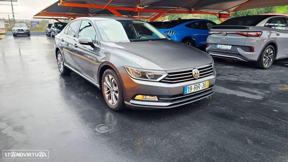 VW Passat 2.0 TDI Highline - 21