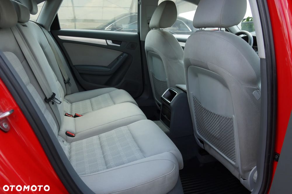 Audi A4 Limousine 2.0 TDI DPF clean diesel quattro S line Sportpaket - 28