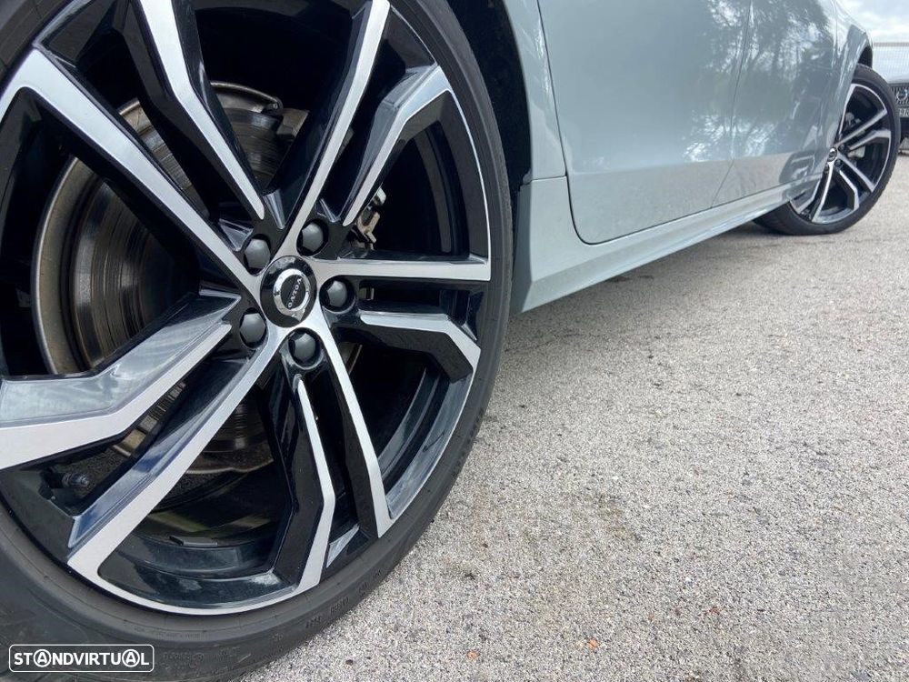 Volvo V90 2.0 T6 PHEV Plus Dark AWD - 6