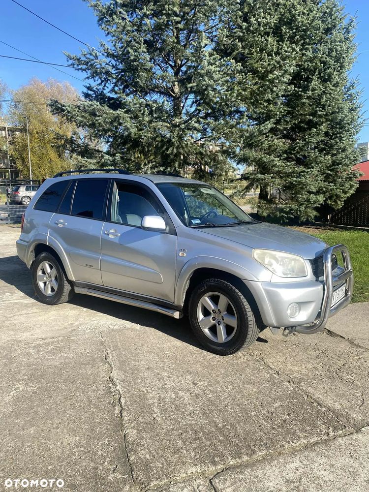 Toyota RAV4 - 5