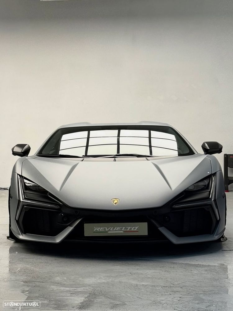 Lamborghini Revuelto 6.5 V12 - 1