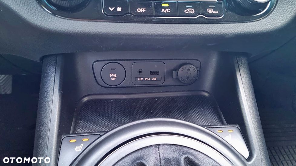 Kia Sportage 2.0 CVVT 4WD Spirit - 18