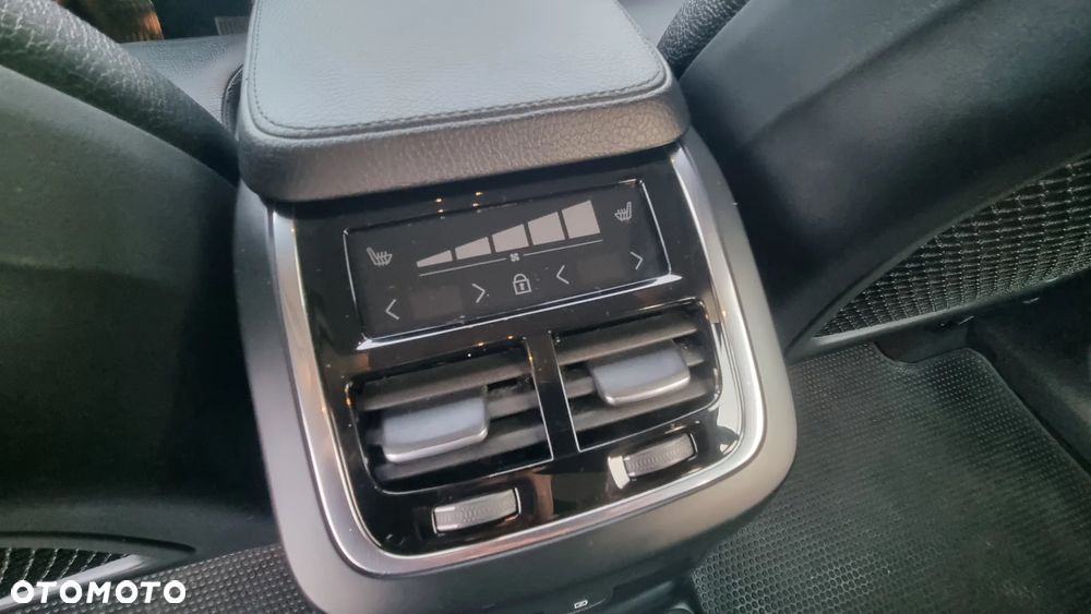 Volvo XC 90 - 17