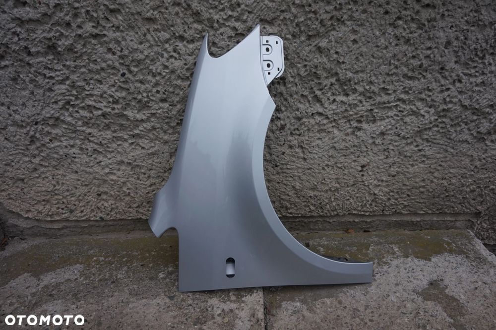 BŁOTNIK PRZEDNI PRAWY CADDY III LIFT 10/15r LA7W - 2