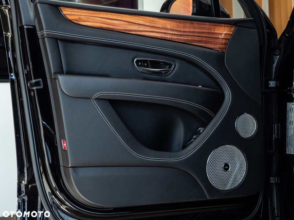 Bentley Bentayga - 15
