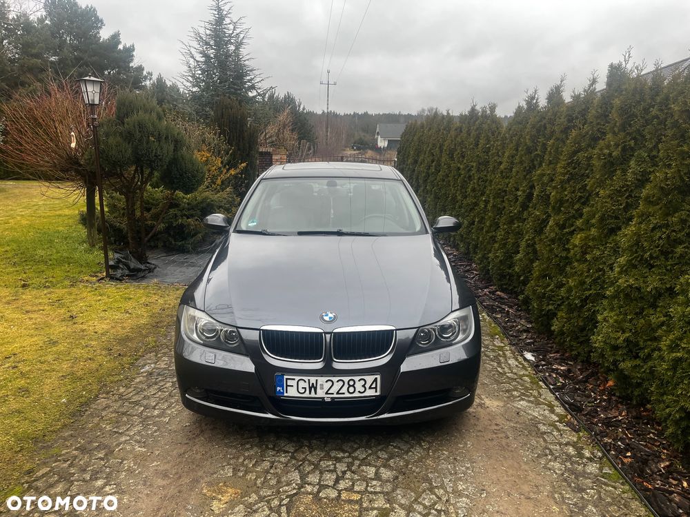 BMW Seria 3 318i - 11