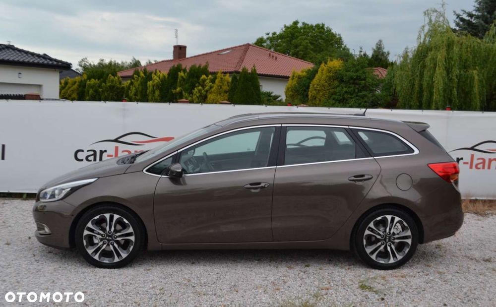 Kia Ceed - 8