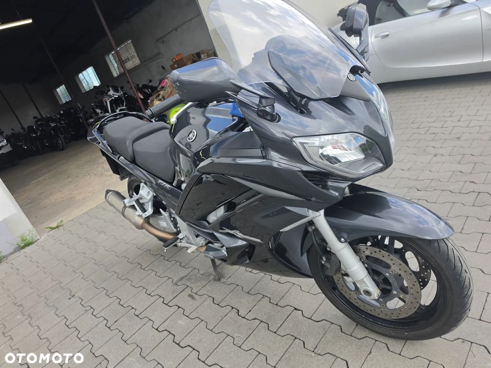 Yamaha FJR - 4