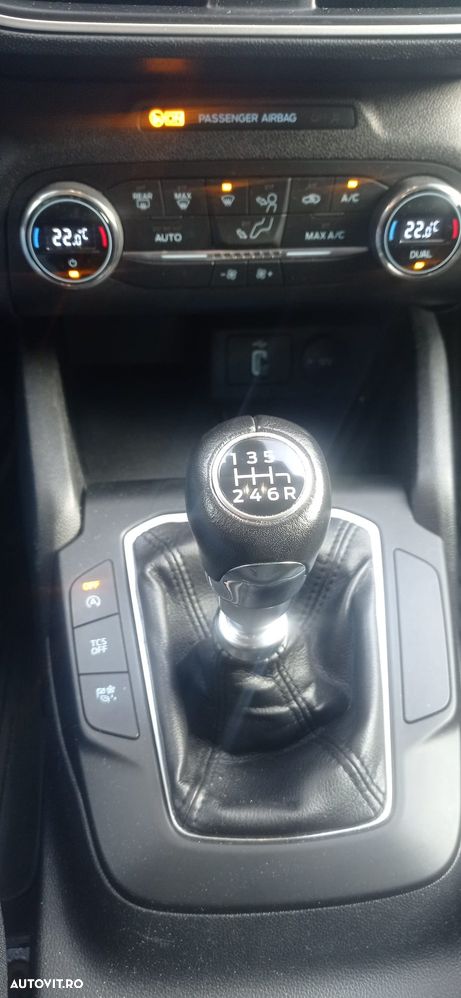 Ford Focus 1.0 EcoBoost Trend Edition - 6