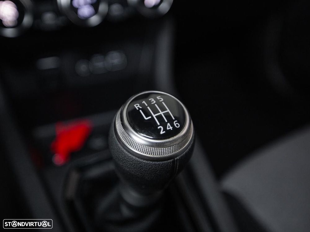 Renault Clio 1.0 TCe Evolution - 18