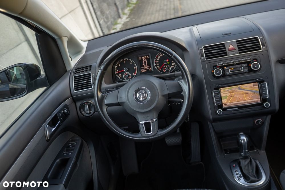 Volkswagen Touran 2.0 TDI DPF Cross DSG - 29