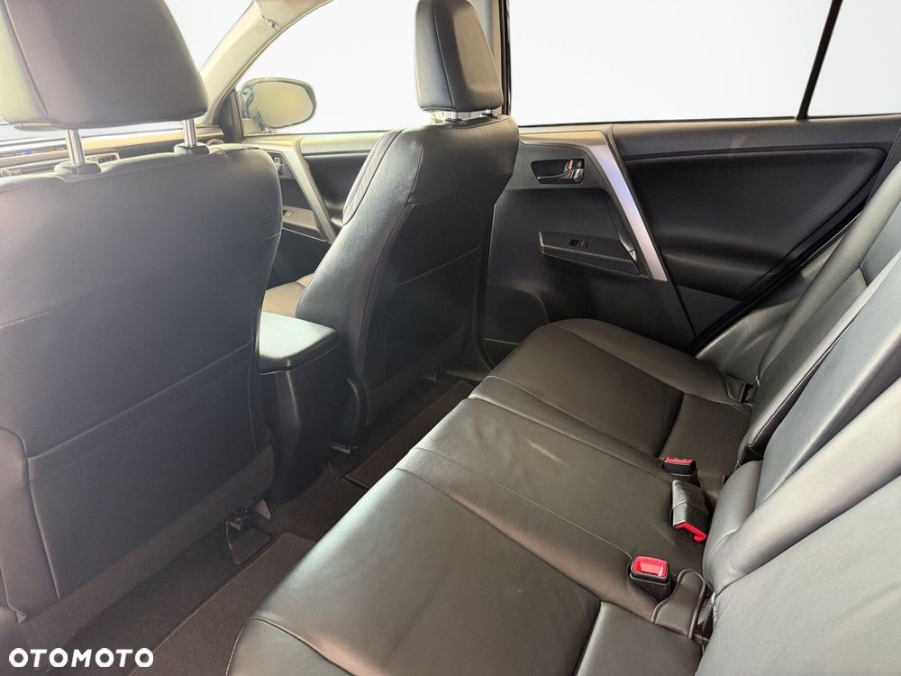 Toyota RAV4 - 14