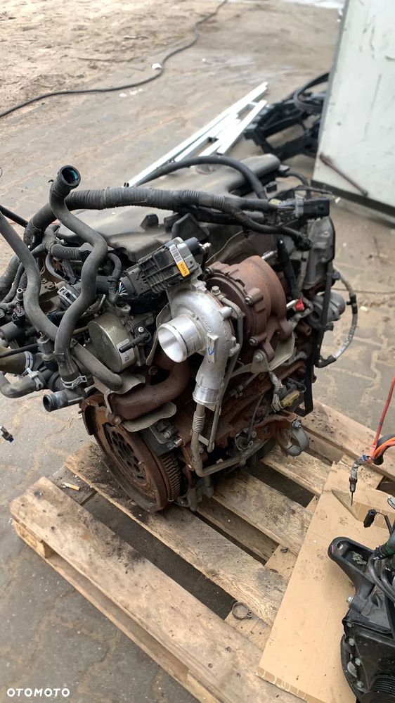FORD CUSTOM silnik CYF5 - 1