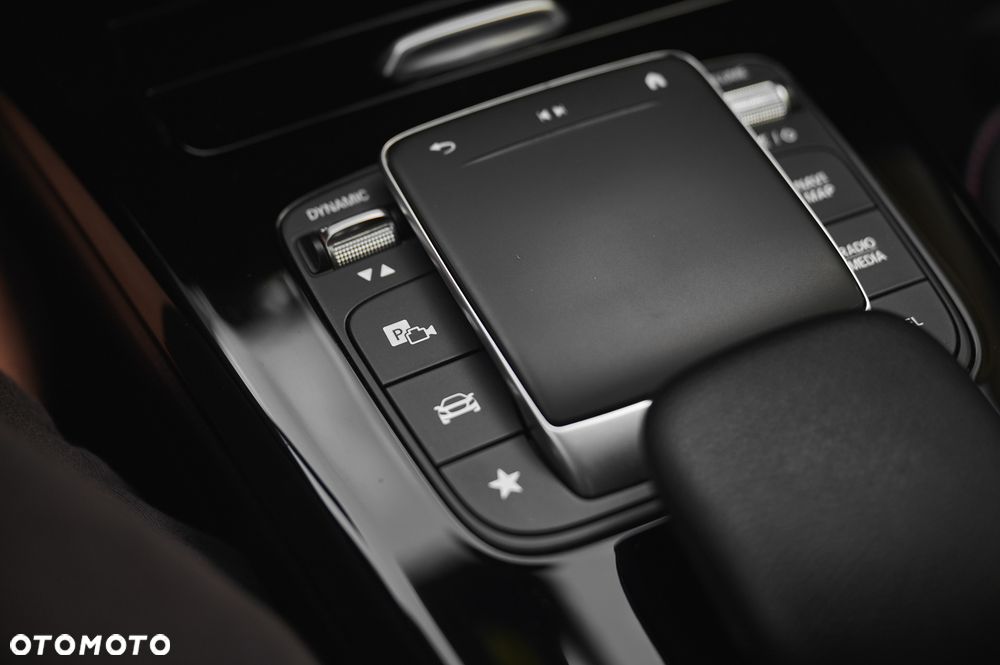 Mercedes-Benz Klasa A 220 d AMG Line 8G-DCT - 27