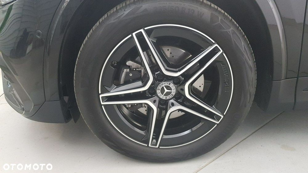 Mercedes-Benz GLA - 9