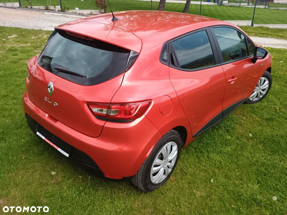 Renault Clio 1.2 16V 75 LIMITED - 17