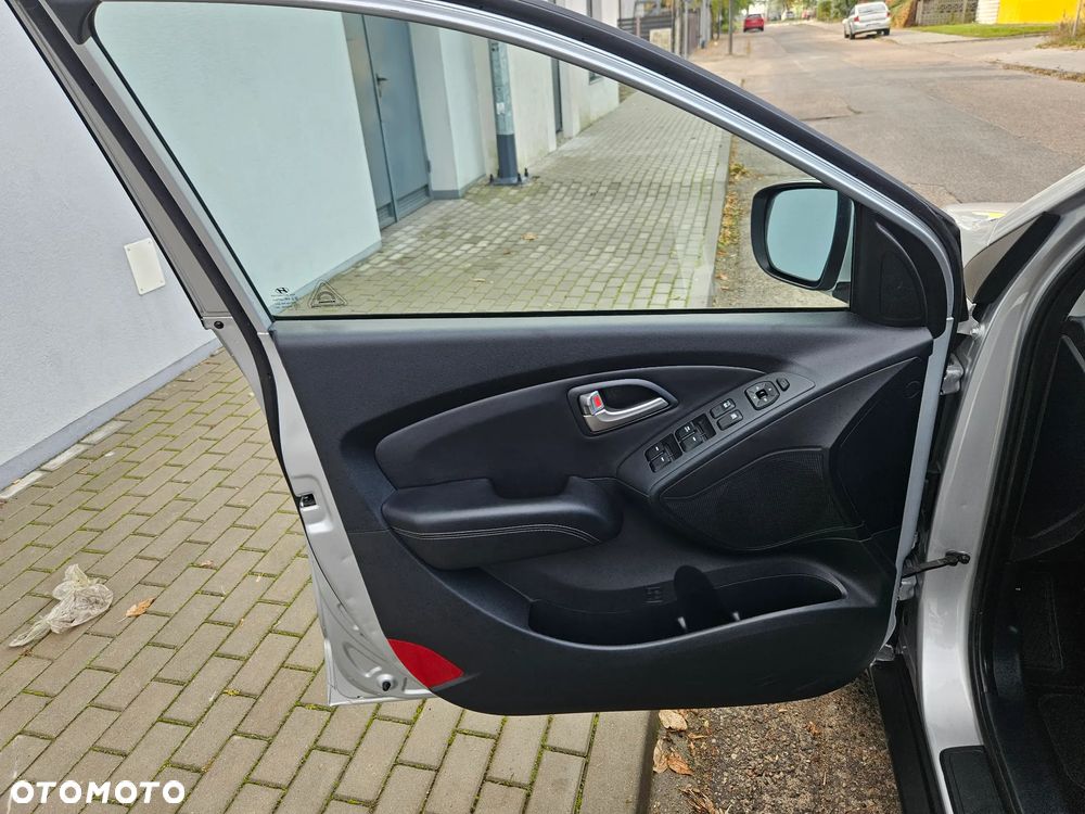 Hyundai ix35 1.6 2WD blue Style - 15