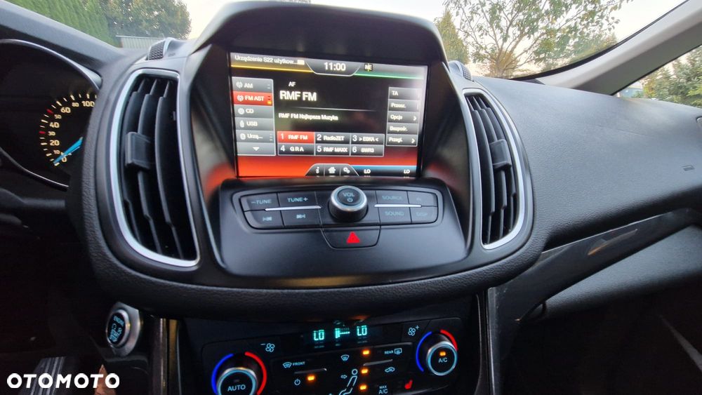 Ford Grand C-MAX - 11